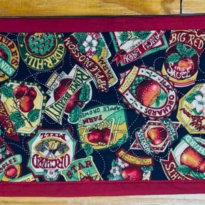 Apple Print Table Runner – Country Kitchen Decor