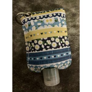 Daisy Heart Pattern Sanitizer Holder